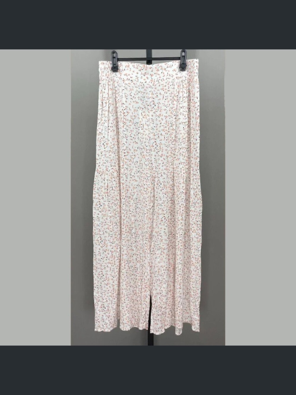 NEW Kendall & Kylie Pants Womens Medium pink floral wide leg cottage